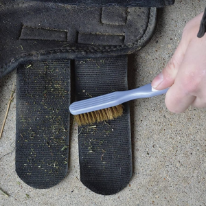 Cashel Velcro Brush